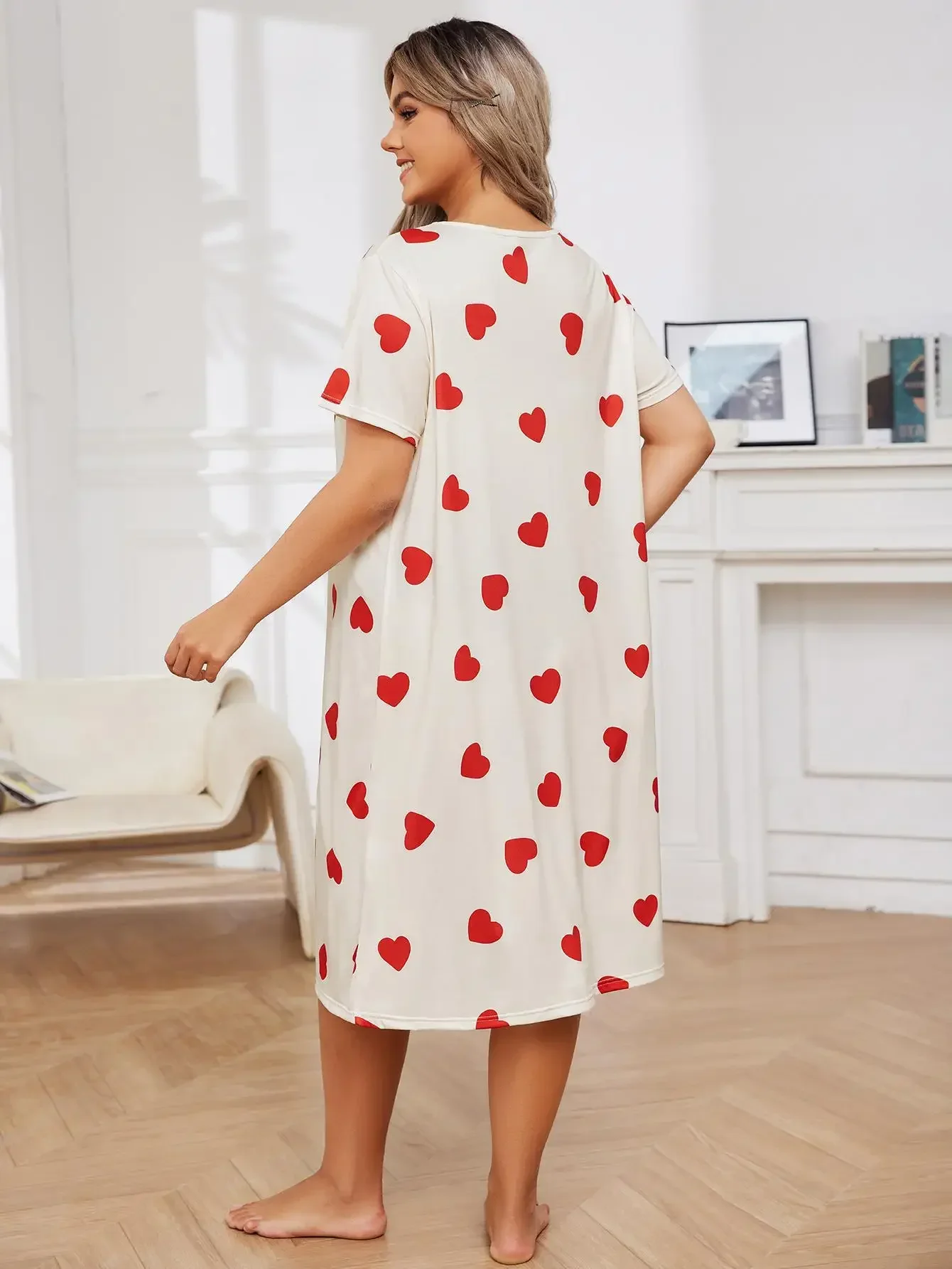 Plus Size Heart Print Women\'s Nightgown Scroop Nekc Short Sleeves Sleepwear Female Nightdress Pajamas Dress Nightwear Homewear