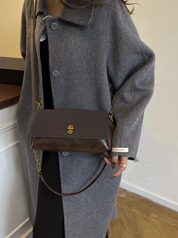 حقيبة كتف نسائية كلاسيكية من جلد البولي يوريثان بلون سادة حقيبة كتف نسائية فاخرة من جلد الغزال الصناعي حقيبة كروس متعددة الاستخدامات للإبط