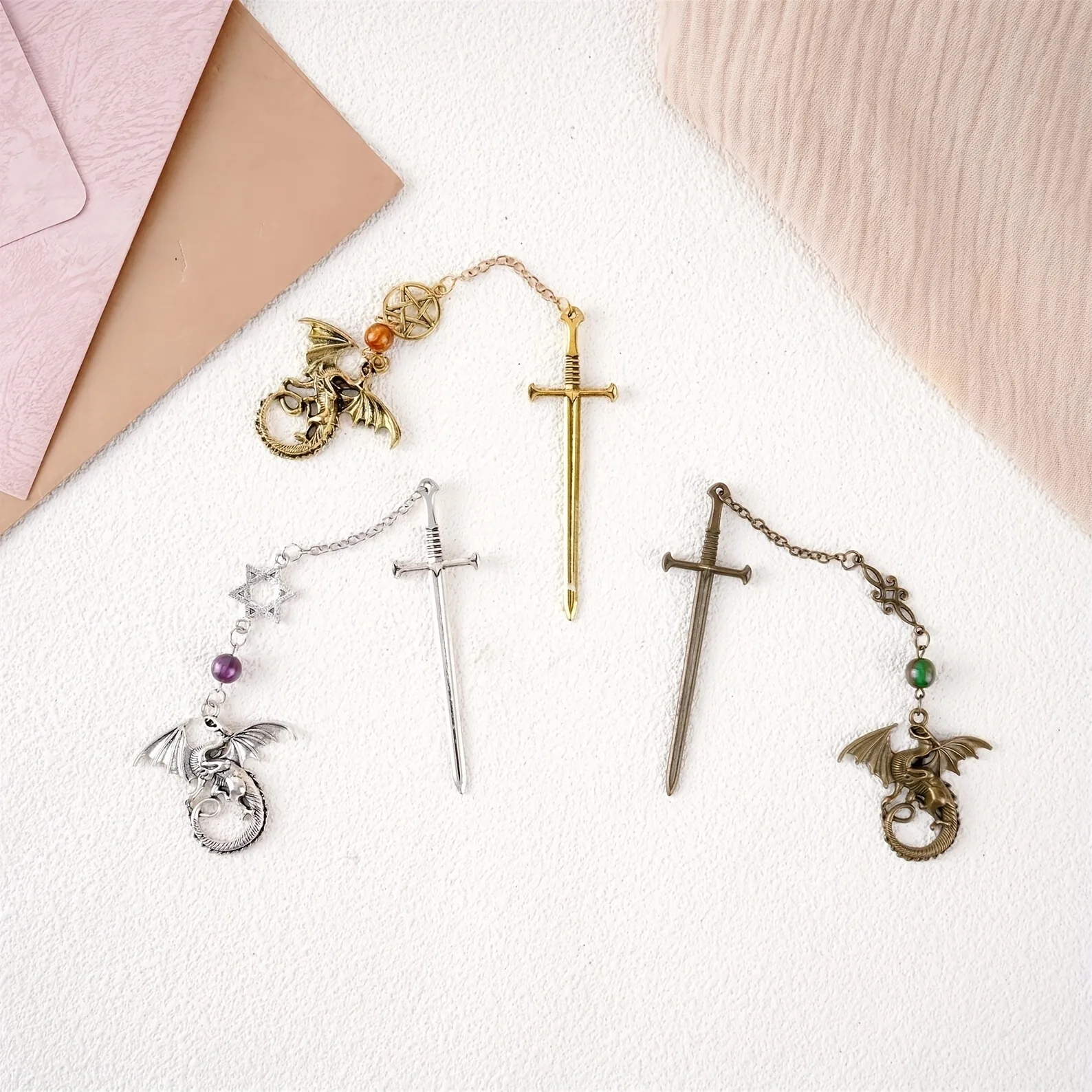 Wholesale 30pcs Vintage Metal Bookmarks Special Stegosaurus Pendant Bookmarks for Bookish Gifts Reader Accessories Stationery