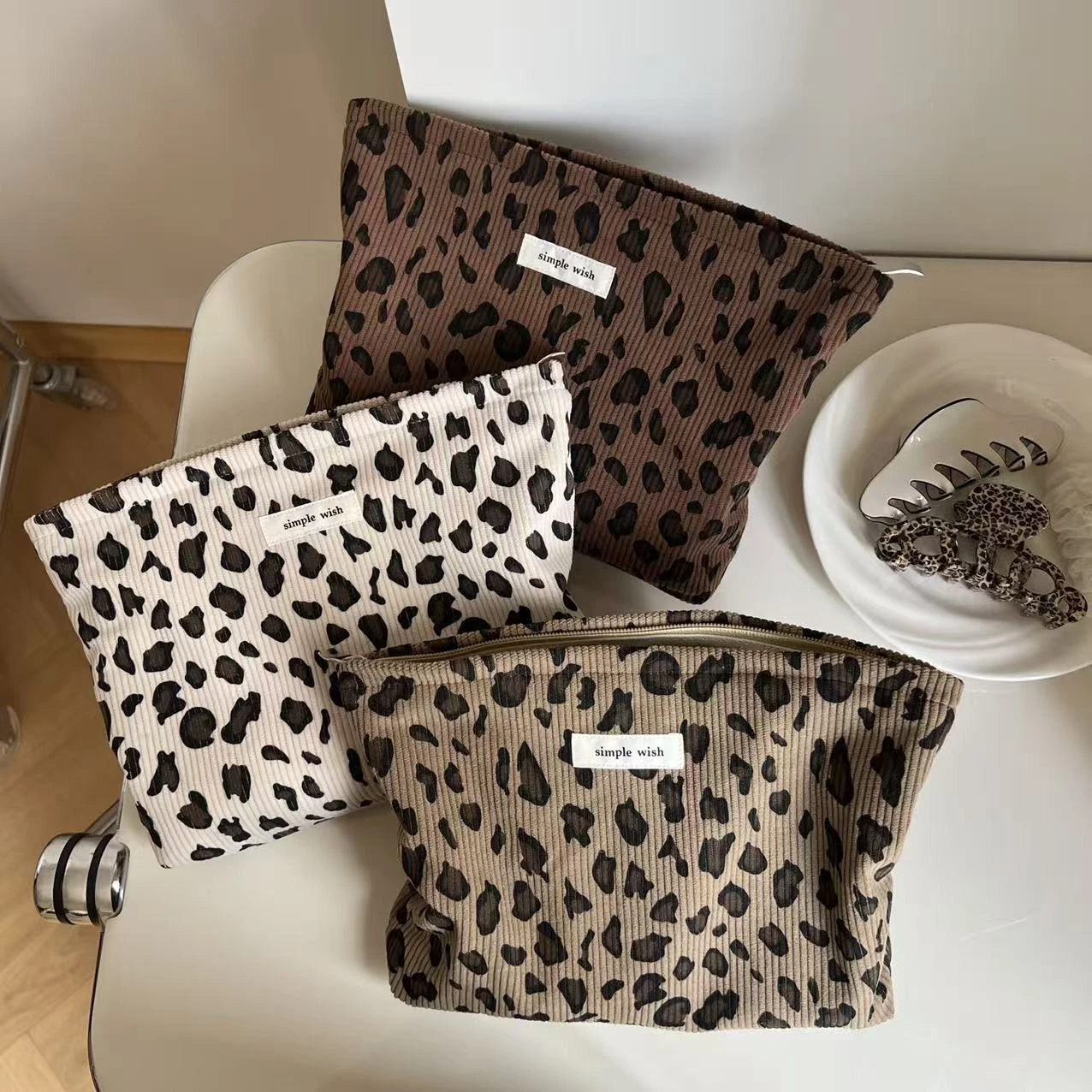 Bolsa de maquiagem retrô de veludo com estampa de leopardo, batom, organizador de cosméticos, bolsa com zíper, viagem, lavagem e armazenamento para mulheres