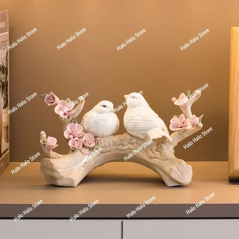 Modern simple jewelry ornament home living room wine cabinet ornament European creative room ceramic decoration