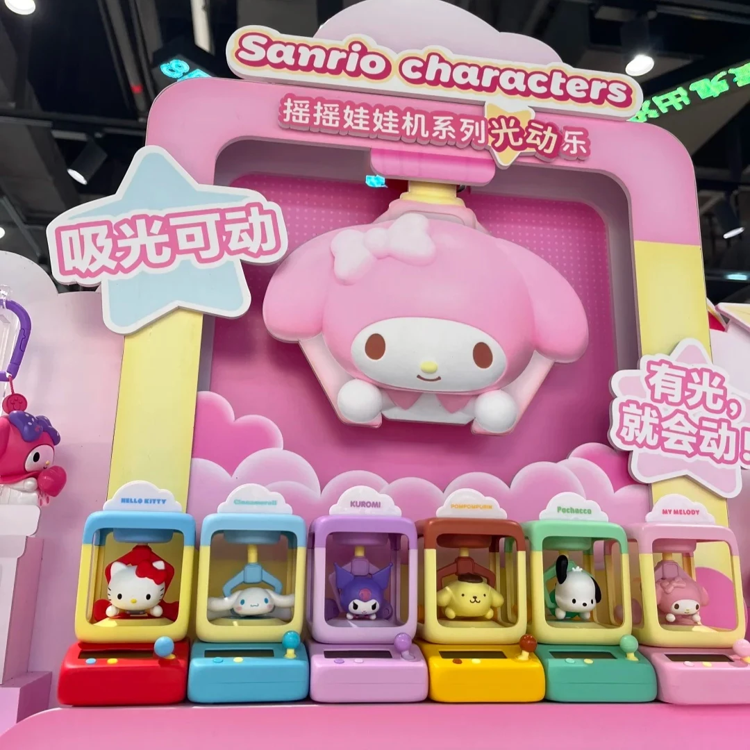 

【В наличии】Серигры Sanrio с встряхивающими когтями, серия слепых коробок — милые мини-машины с когтями Hello Kitty Kuromi, настольное украшение