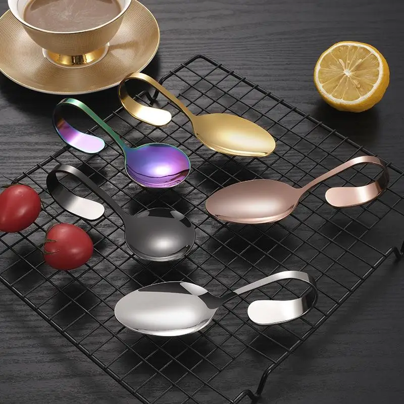 مجموعة أدوات المائدة/سكين شوكة ملعقة خدمة أدوات المائدة مقبض منحني ملعقة فندق ذهبي مستقل لتناول الطعام منحني لوازم الفنادق ملعقة