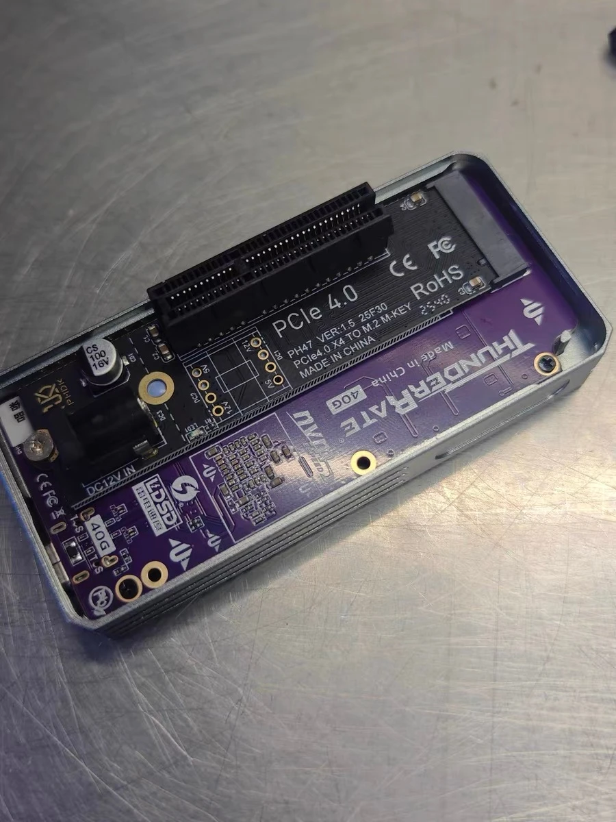 

Док-станция USB4 Thunderbolt PCIe — высокоскоростная док-станция для ноутбука 40 Гбит/с для сетевой карты eGPU и 10 ГБE, совместимая с Thunderbolt 4/3