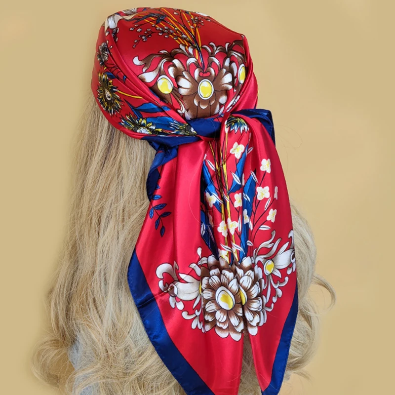 90*90 سنتيمتر الأوشحة الحريرية النساء طباعة Foulard الساتان ساحة رئيس الحجاب السيدات الفاخرة العلامة التجارية شال باندانا الإناث الخمار الشيفون التفاف