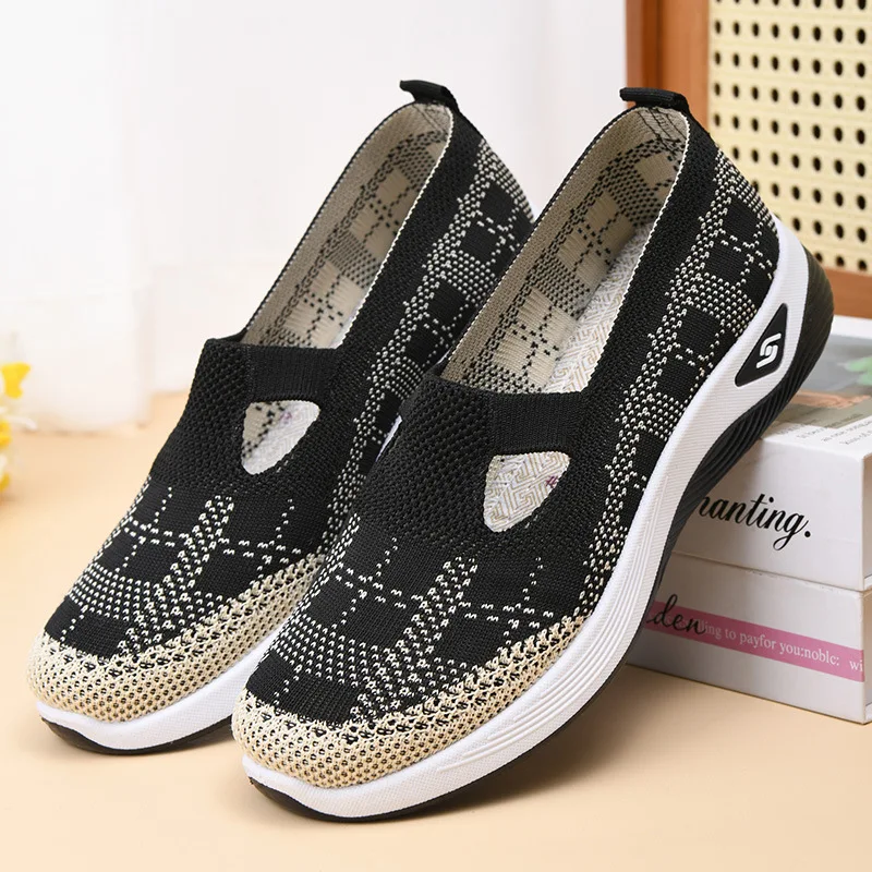 

Women's Casual Shoes Soft Sole Cloth Shoes Fashion Platform Sneakers Flat Breathable Mom Shoe Slip on Lightweight Women Shoes