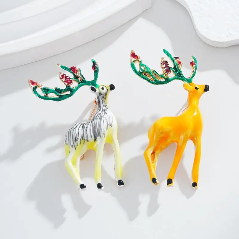 جديد المينا عيد الميلاد دبابيس شجرة عيد الميلاد ثلج سانتا القبعات الرنة ندفة الثلج دبابيس معدنية عيد الميلاد المجوهرات الزخرفية