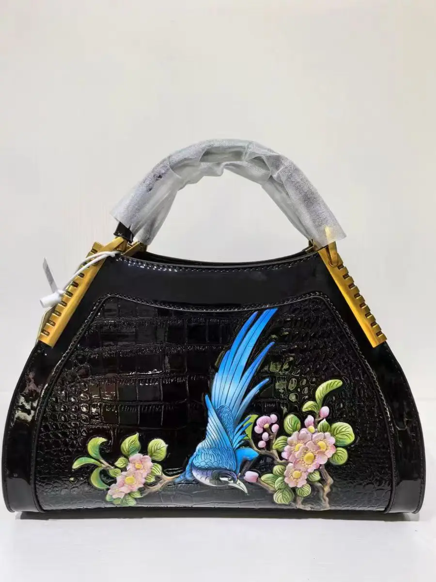 

2025 Women Elegant Classical Patent Leather Large Tote Handbag With 3D Floating Flowers