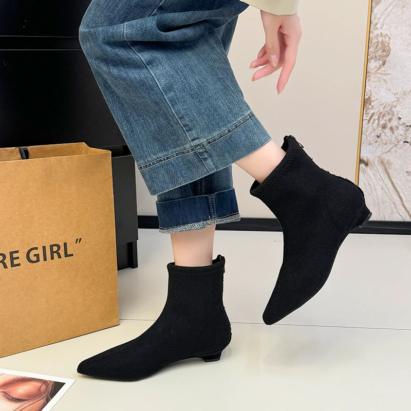 أحذية للنساء 2025 جديد متجمد الجلد المدبوغ الأحذية النسائية الرجعية أشار تو كعب منخفض منتصف طول أحذية بوت قصيرة #1