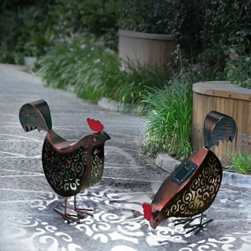 Solar Powered Fun Iron Chicken Lamp Personalized Decoration Outdoor Garden Iron Chicken Decoration Craft Lighting Fixtures