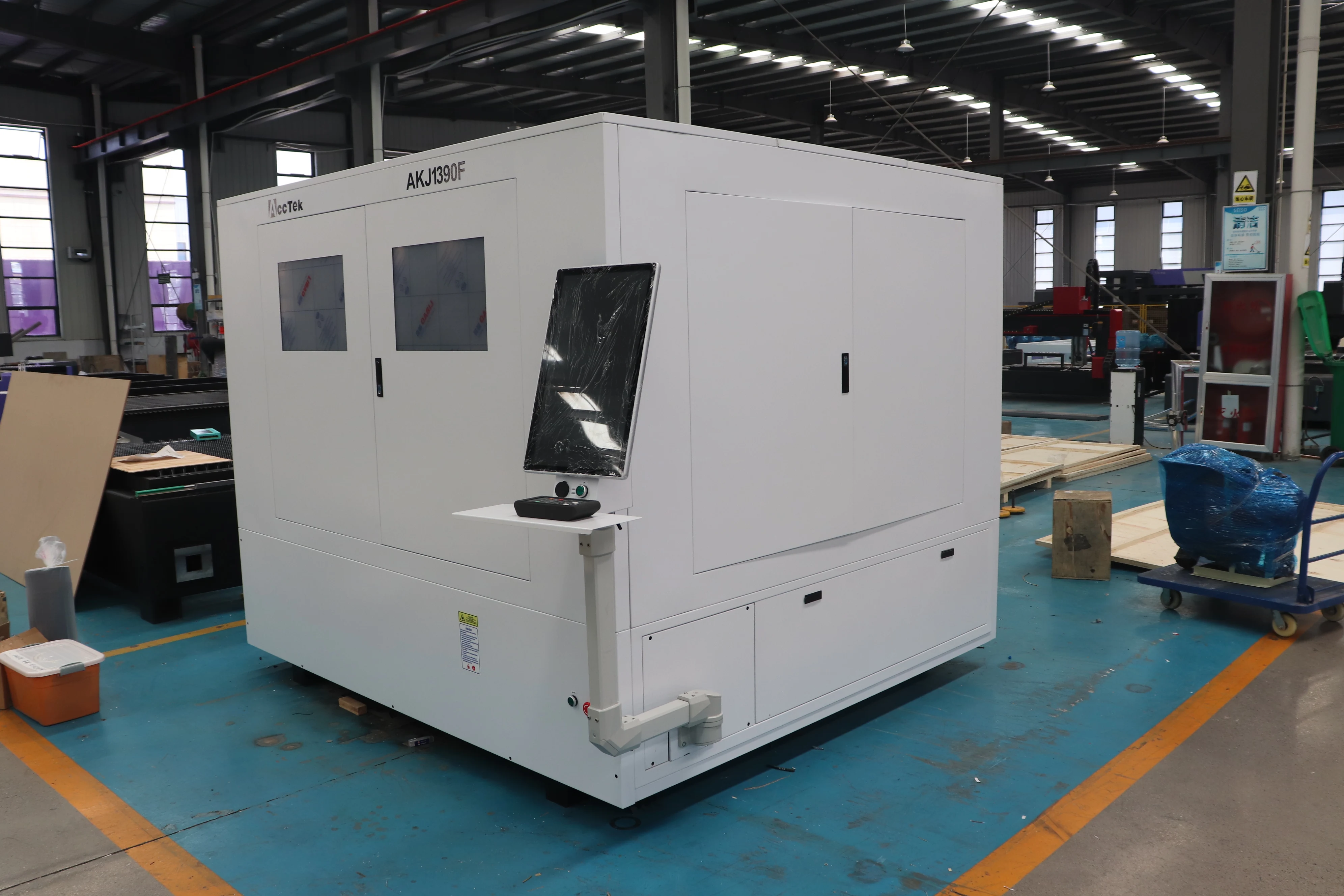 1390 1610 6090 1020 Small CNC Mini Fiber Laser 2KW Metal Cutting Machine