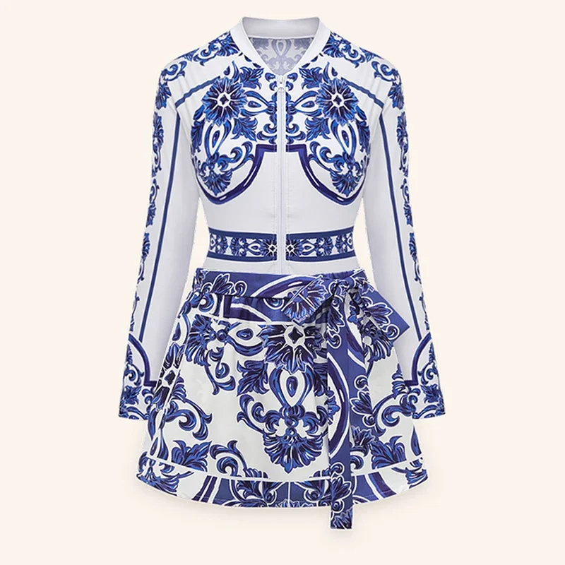 Nuevo traje de baño deportivo para surfear para mujer, traje de baño de una pieza de manga larga, Monokini liso, traje de baño Tropical para mujer