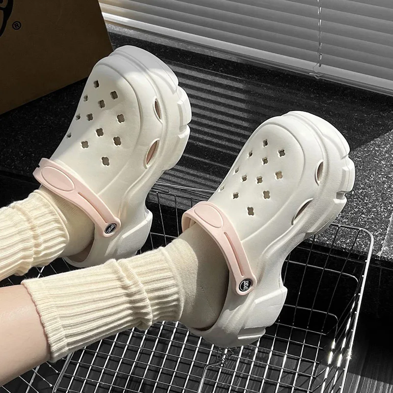 Mode 7Cm Dik Gat Schoenen 2024 Zomer Anti Slip Dikke Hoge Hakken Sandalen Eva Outdoor Thuisplatform Zomer Strandgatschoenen