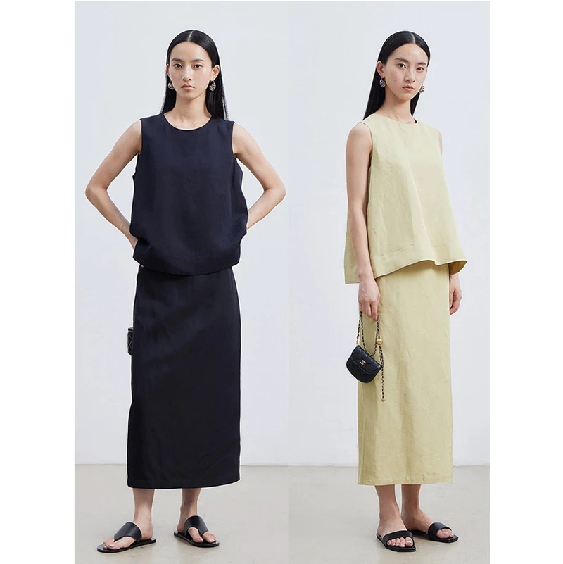 

Комплект из ацетатного льняного жилета с круглым вырезом и прямой юбки миди с высокой талией и разрезом