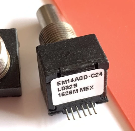 

1PCS EM14A0D-C24-L032S imported electronic components