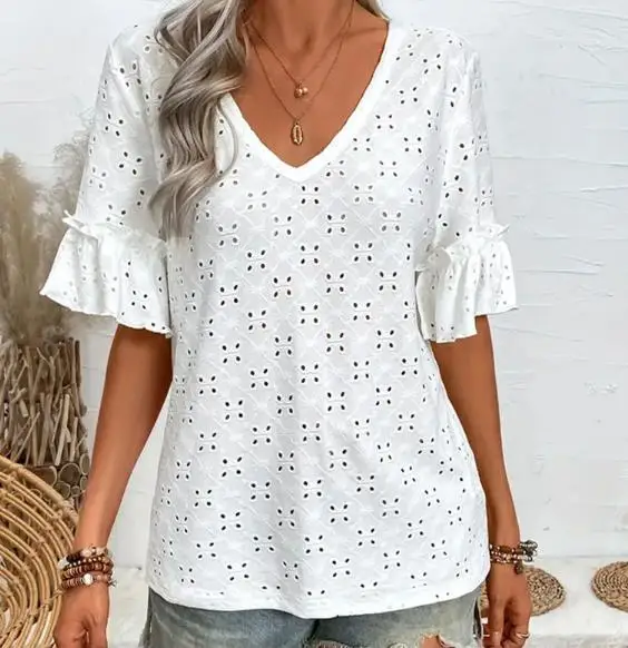 

Spring and Autumn Women's Knitted Embroidered Hollow Lotus Leaf Edge V-Neck Short Sleeved Top