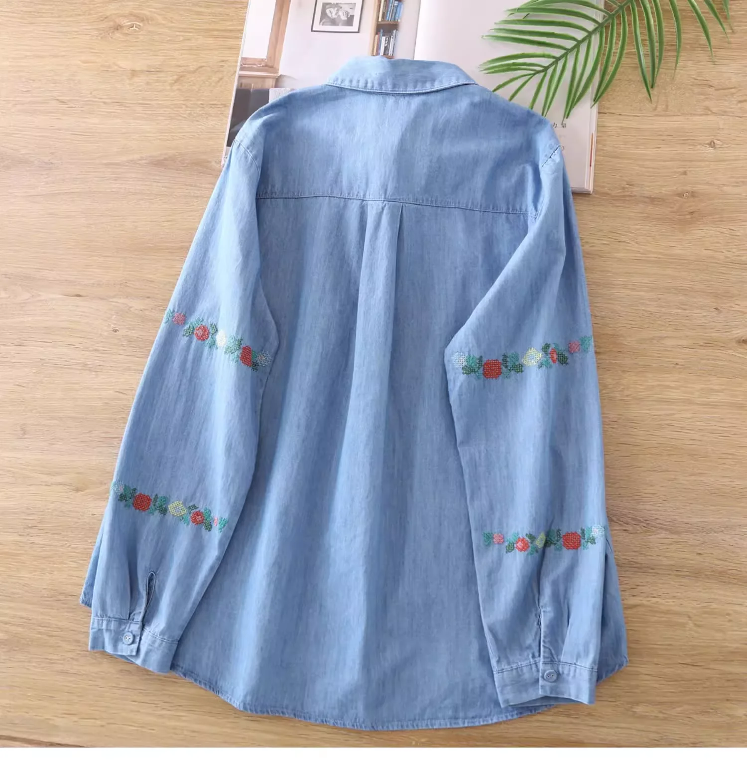 Autumn clothes woman 2024 vintage denim shirts women flowers embroidered denim blouses jean original brand women\'s clothing