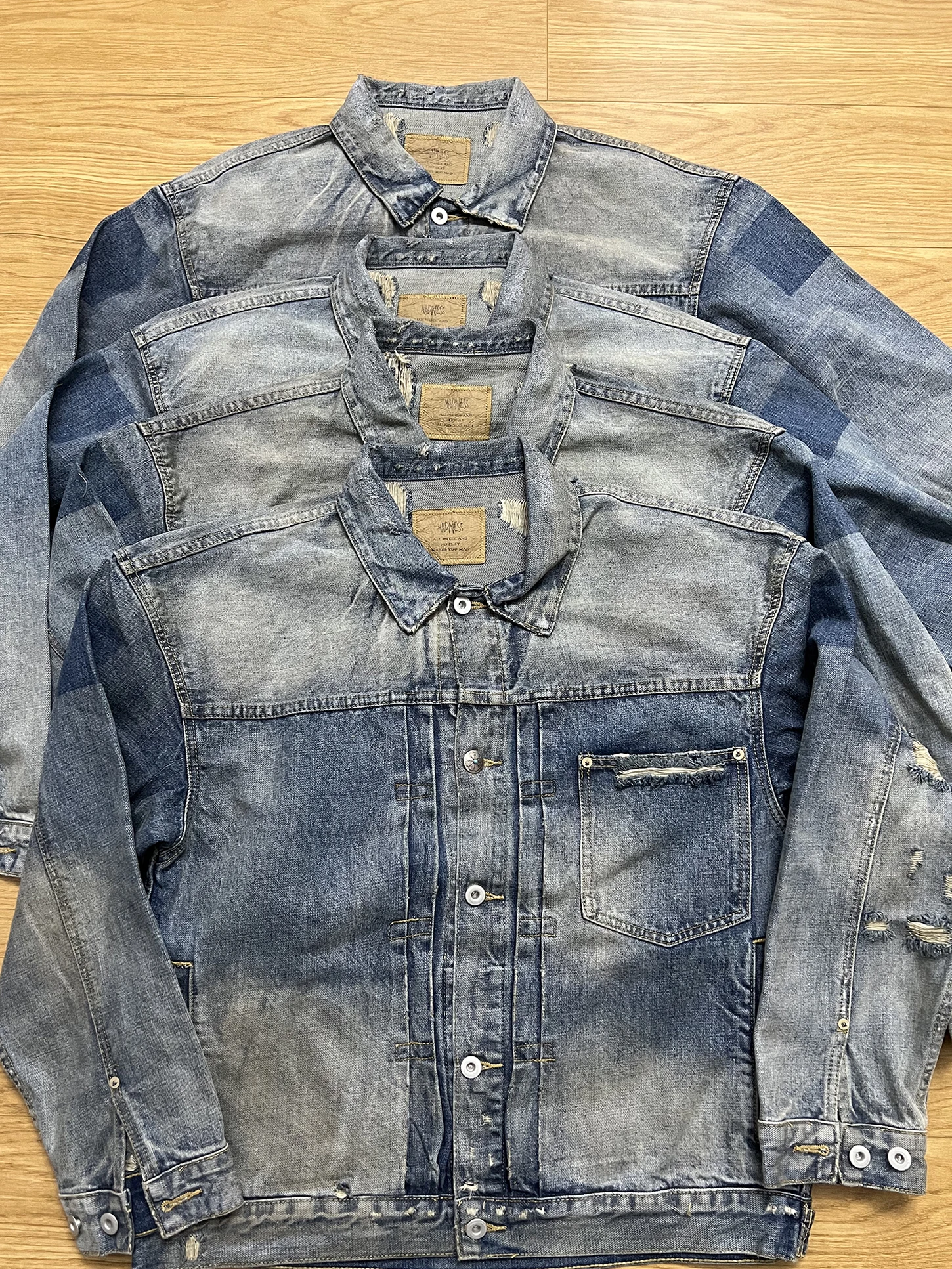 

MADNESS 23SS 9th Anniversary Washed and Destroyed Tooling Denim Jacket