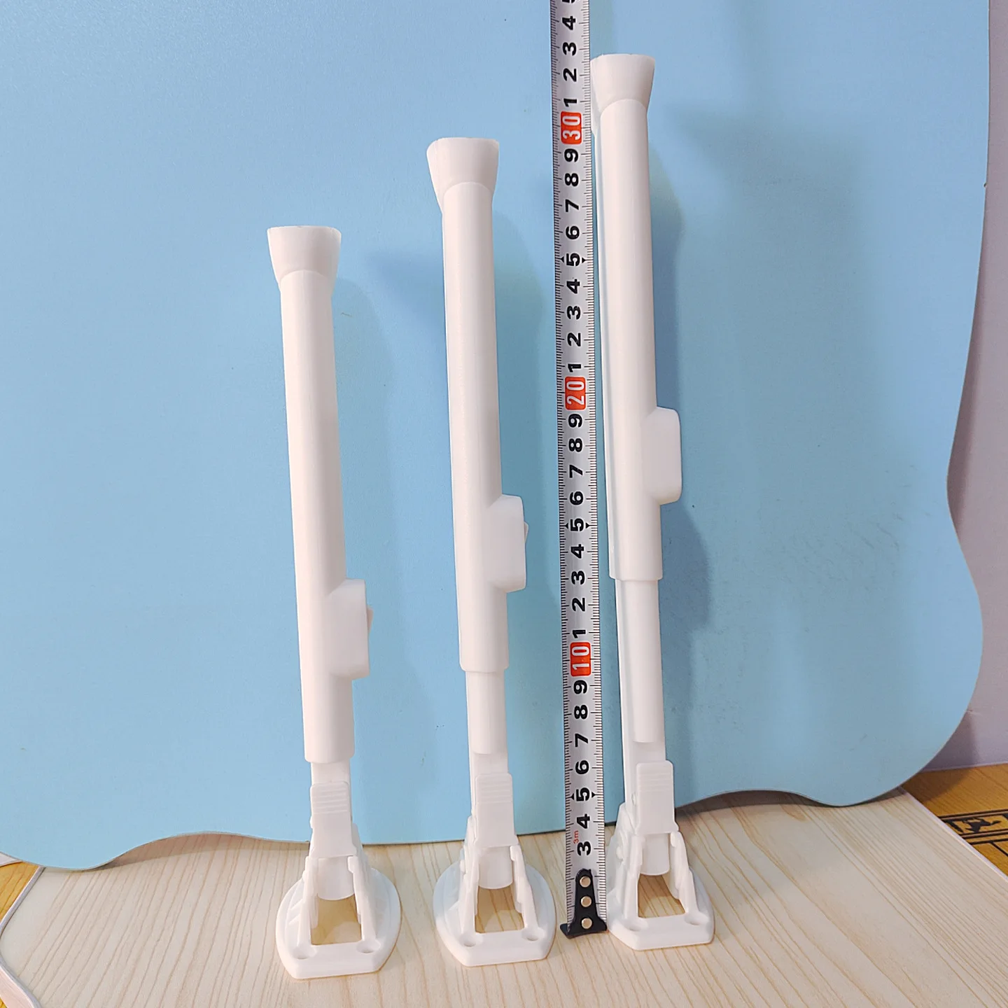 Lifting U-shaped folding table legs Student dormitory bed folding table legs can be raised and lowered