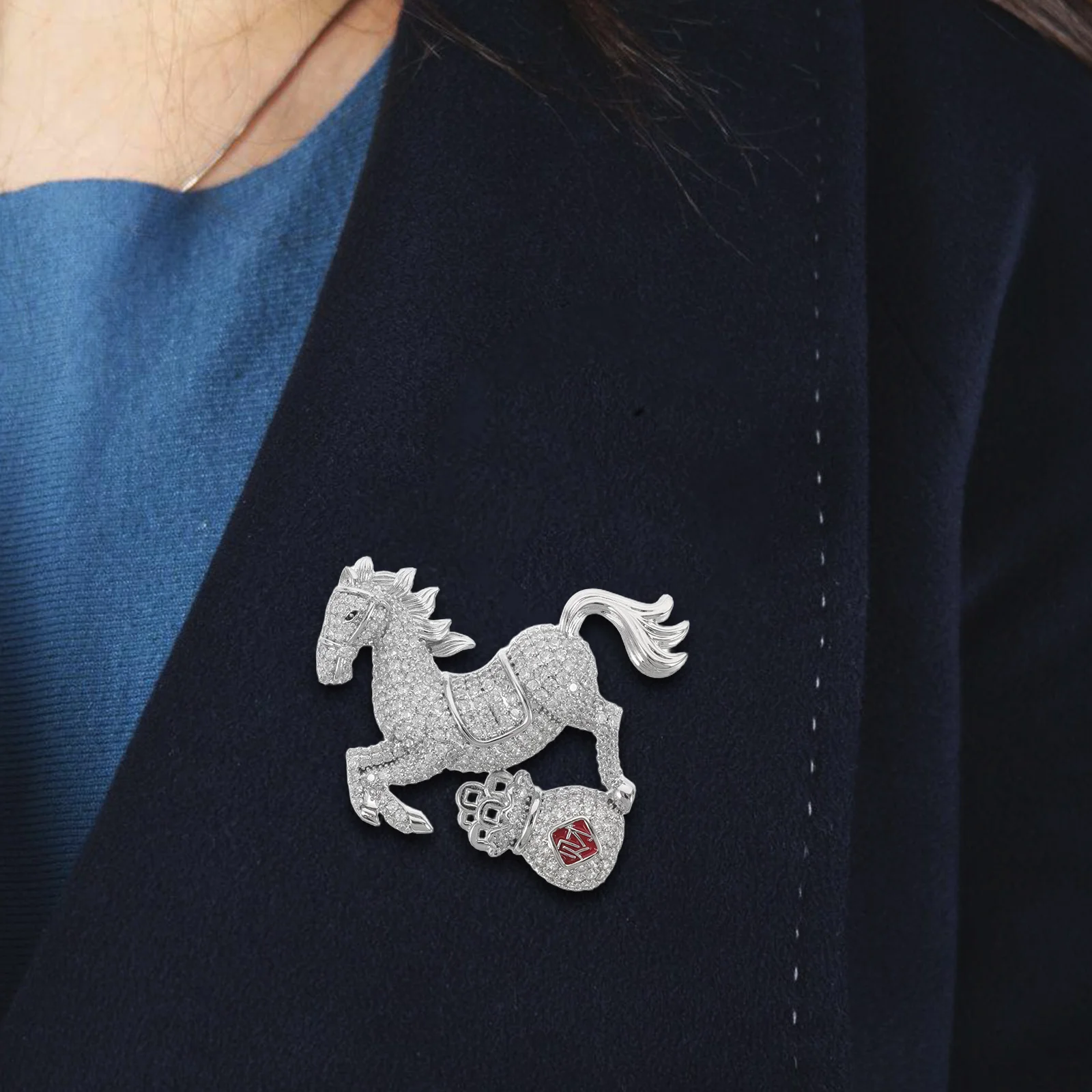 

Full Rhinestone Horse Brooch Pin Vintage Alloy Zodiac Animal Lapel Jewelry Year Of The Horse Dress Accessory Sparkling Safety