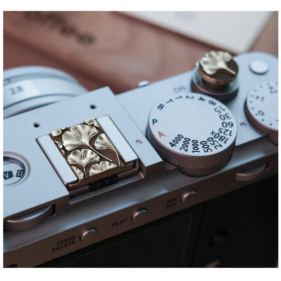 Brass Apricot Leaf Series Hot Shoe Cover with Shutter Button Cap for Canon Nikon Sony Fuji Leica ZF DSLR Mirrorless Accessories view 6