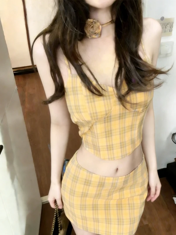 

Pure Sexy Plaid Strap Vest Women Low Waist Short Halter Skirt Two Piece Set Ins Fashion Ensemble Summer Polyester Fiber