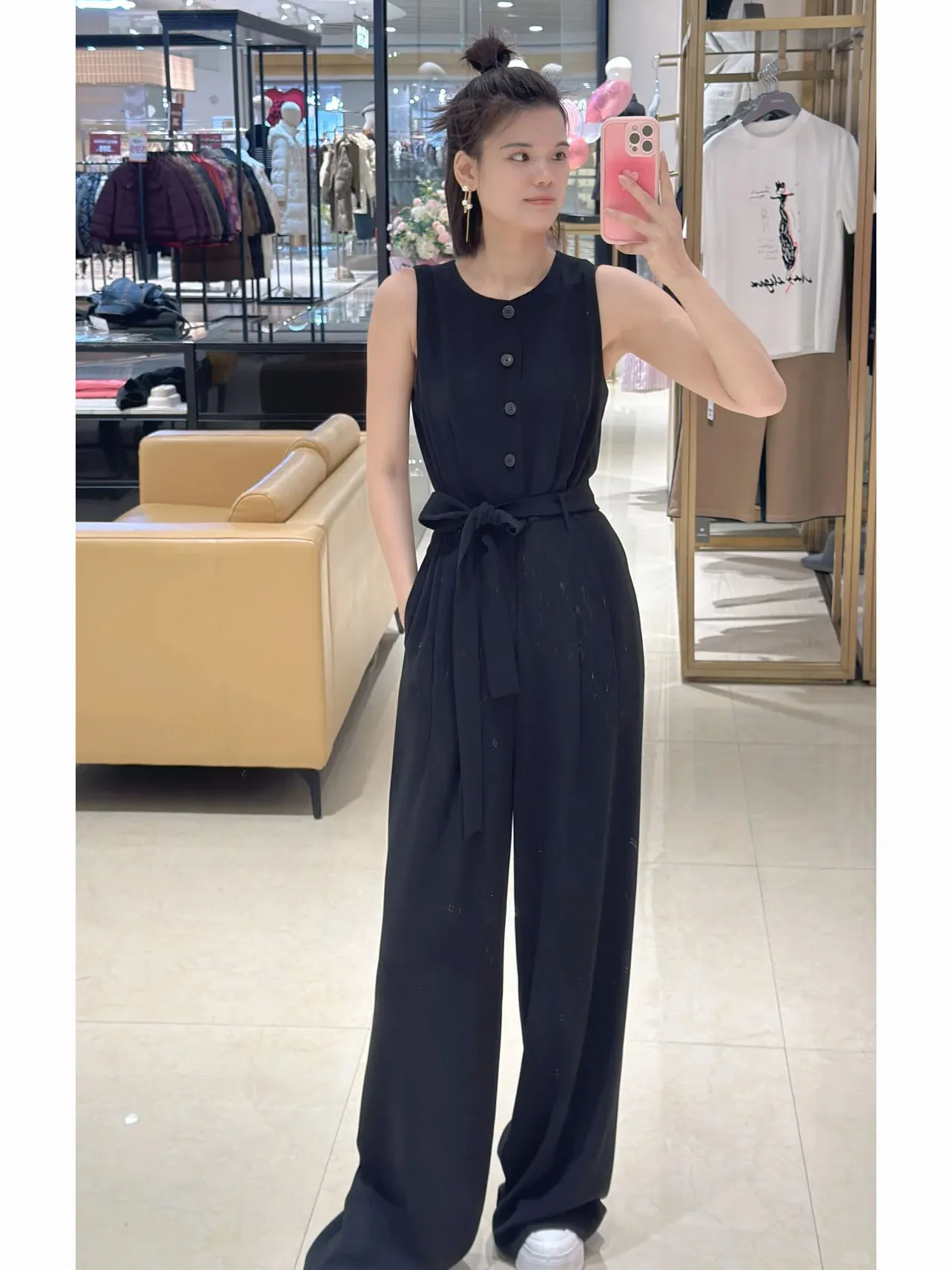 จั๊มสูทแฟชั่นลำลองสำหรับเดินทาง ทรงขากว้างเอวสูง รุ่นใหม่ปี 2025 สไตล์ทันสมัยสำหรับผู้หญิง