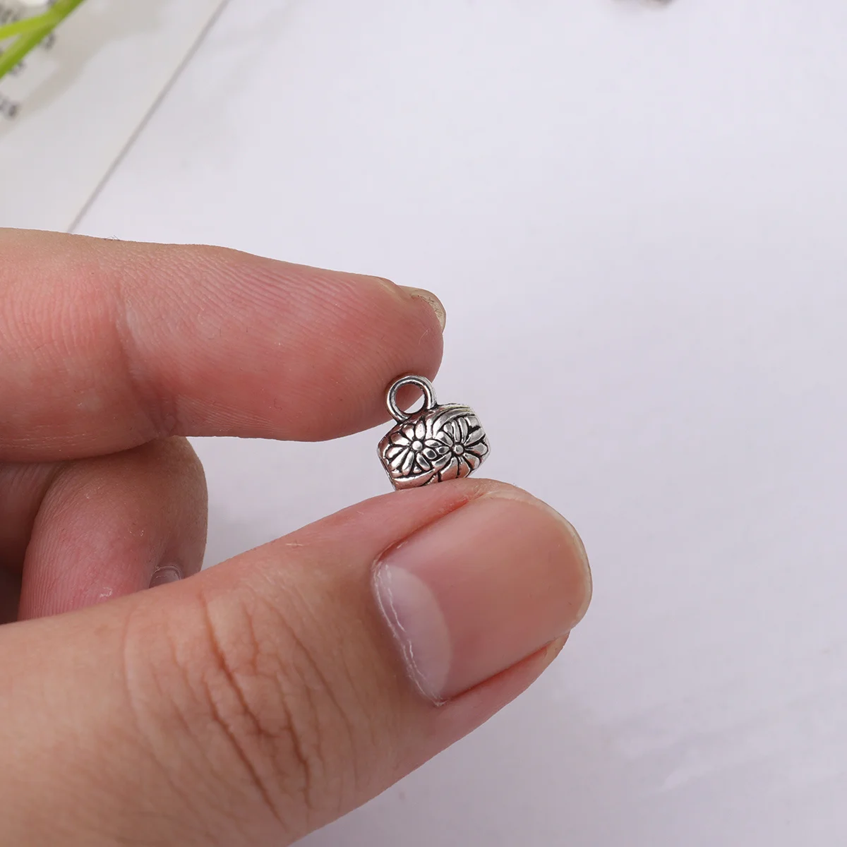 

30pcs Beaded Necklaces DIY Jewelry Making Alloy Pendant for Necklace Earring Keychain Hanging Decoration Premium Material