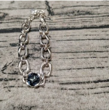 

2026 new best-selling fashion trend blue gemstone bracelet, suitable for girls' jewelry accessories