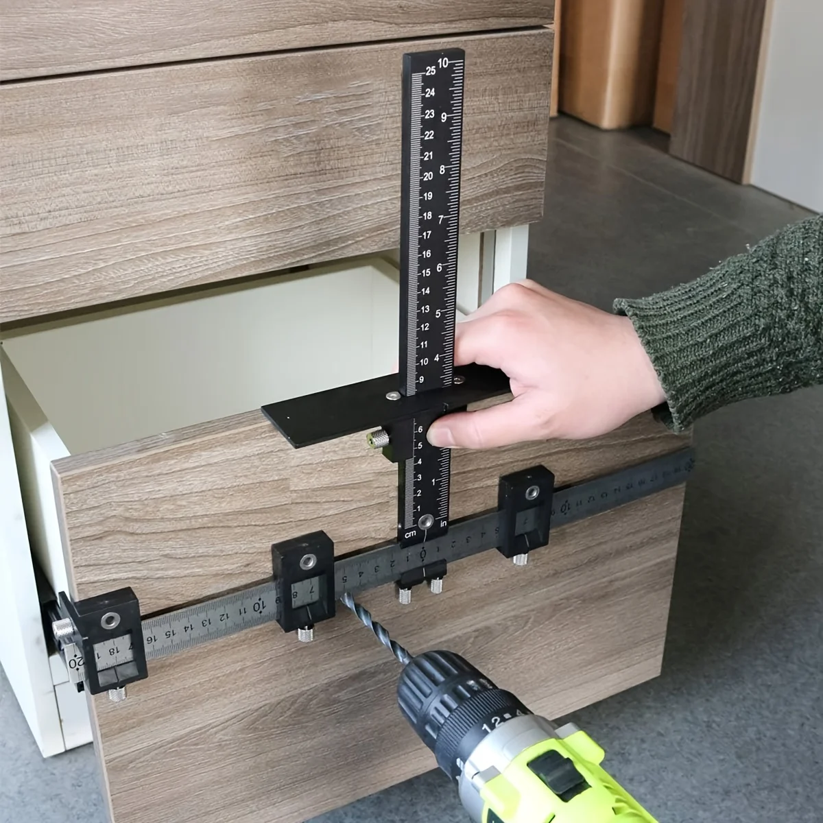 

Heavy Duty Adjustable Cabinet Hardware Jig Precise Positioning Tool for Drilling Dowelling And Cabinet Hardware Installation