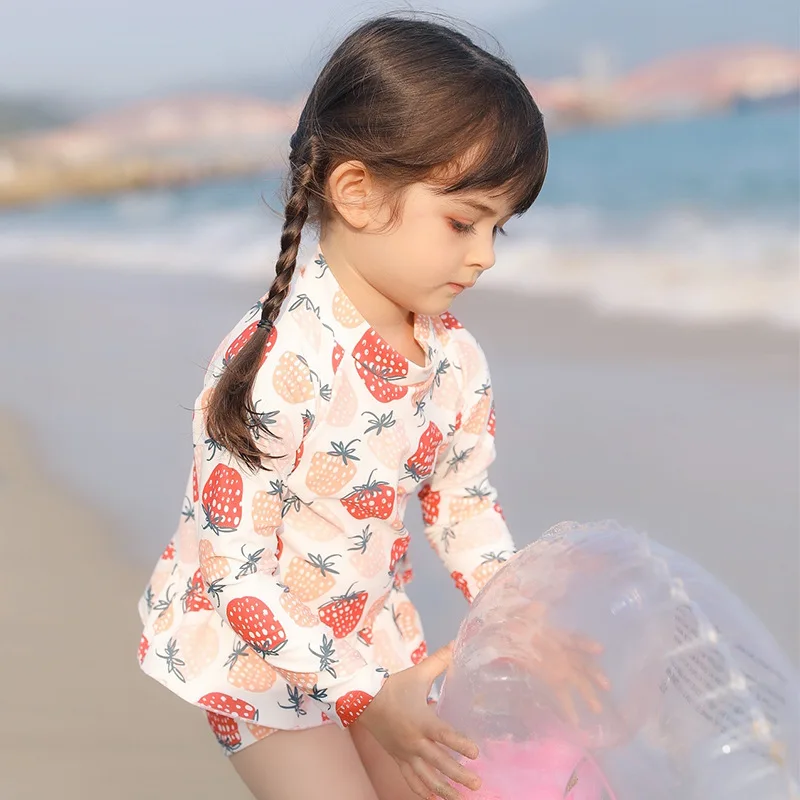 New children's swimsuit long sleeve sun protection girl split swimsuit cute strawberry baby beach surfing swimsuit 2 sets