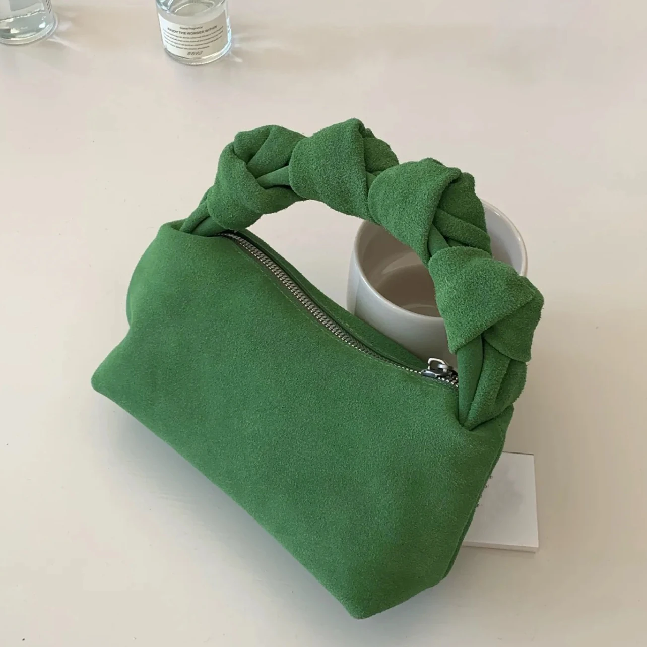 

Suede Green Cloud Bag 2025 New Summer Niche Design Knotted Handle Top-Level Sheepskin Lunch Box Bag Fashion Women's Mini Handbag
