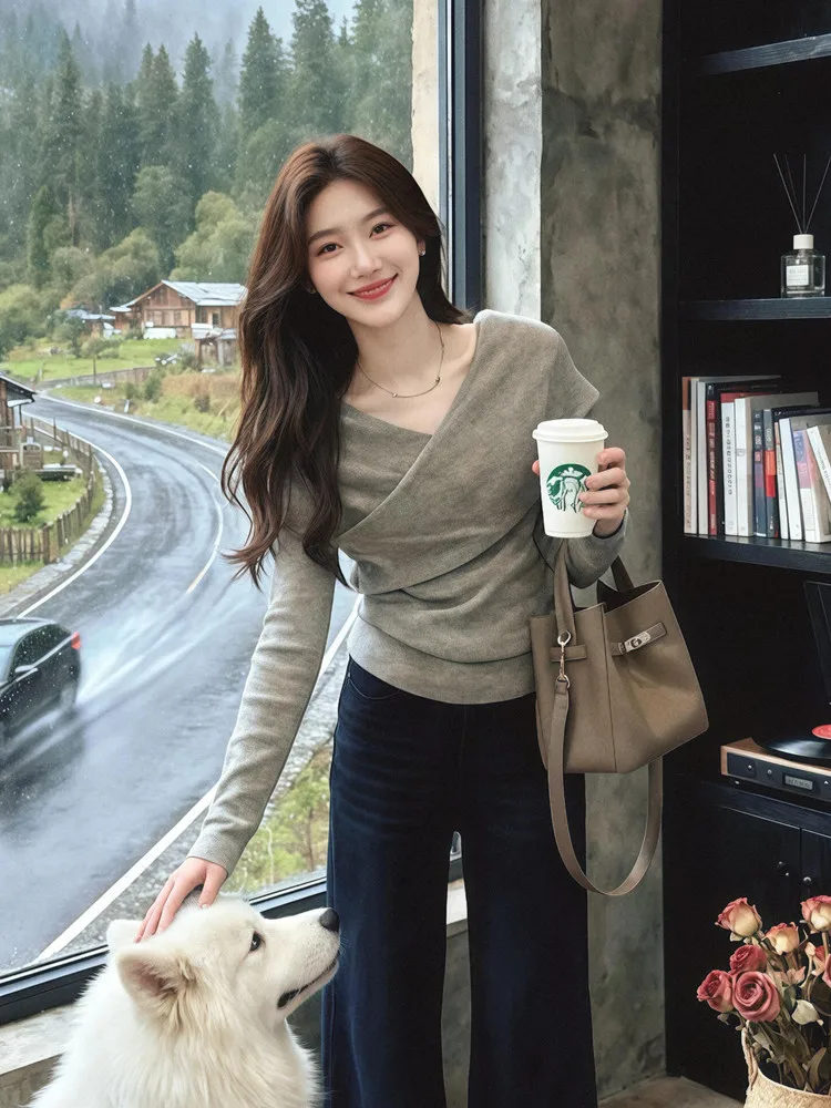 Korean Style Women's Knitted V-Neck Cross Long Sleeve Slimming Top Fashionable Autumn Winter T-Shirt Elegant Design Sense