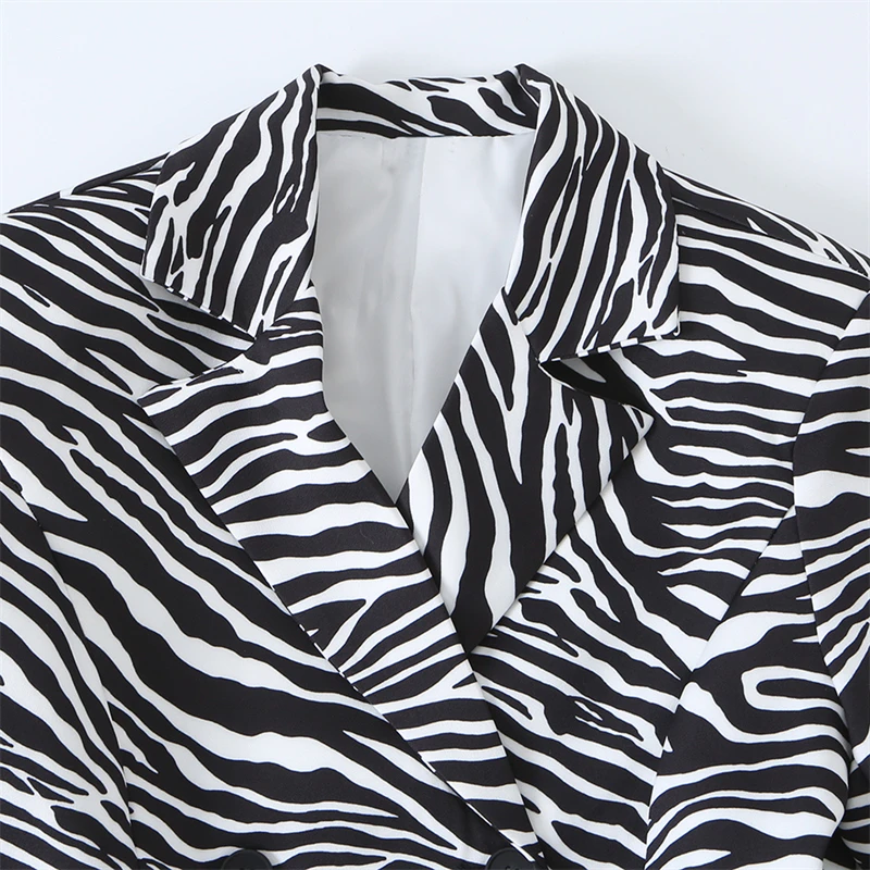 KEYANKETIAN 2026 Autumn Zebra Print Blazer Lapel Double‑Breasted Slim Fit Long Sleeve Flap Pocket Women Suit Jacket Outerwear