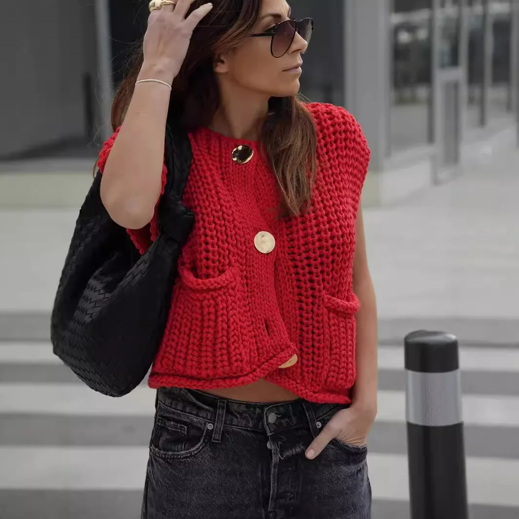 OMCHION Vintage Red Wasitcoat 2024 New Solid Color Big Pocket Vest Women Sleeveless Knitted Cardigan Casual Loose Sweater Coat