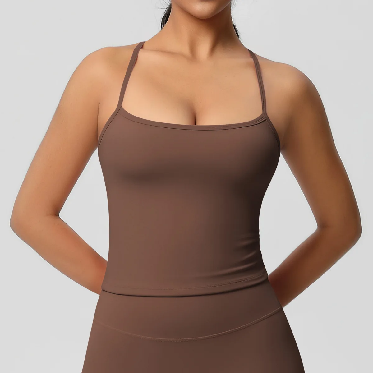 Einteilige Brustpolsterveste, doppelseitig mit Fell, einfarbig, eng anliegender Rücken, lange Sport-Lingerie, Lauf-, Fitness- und Yoga-Anzug für Frauen. – Detail 4