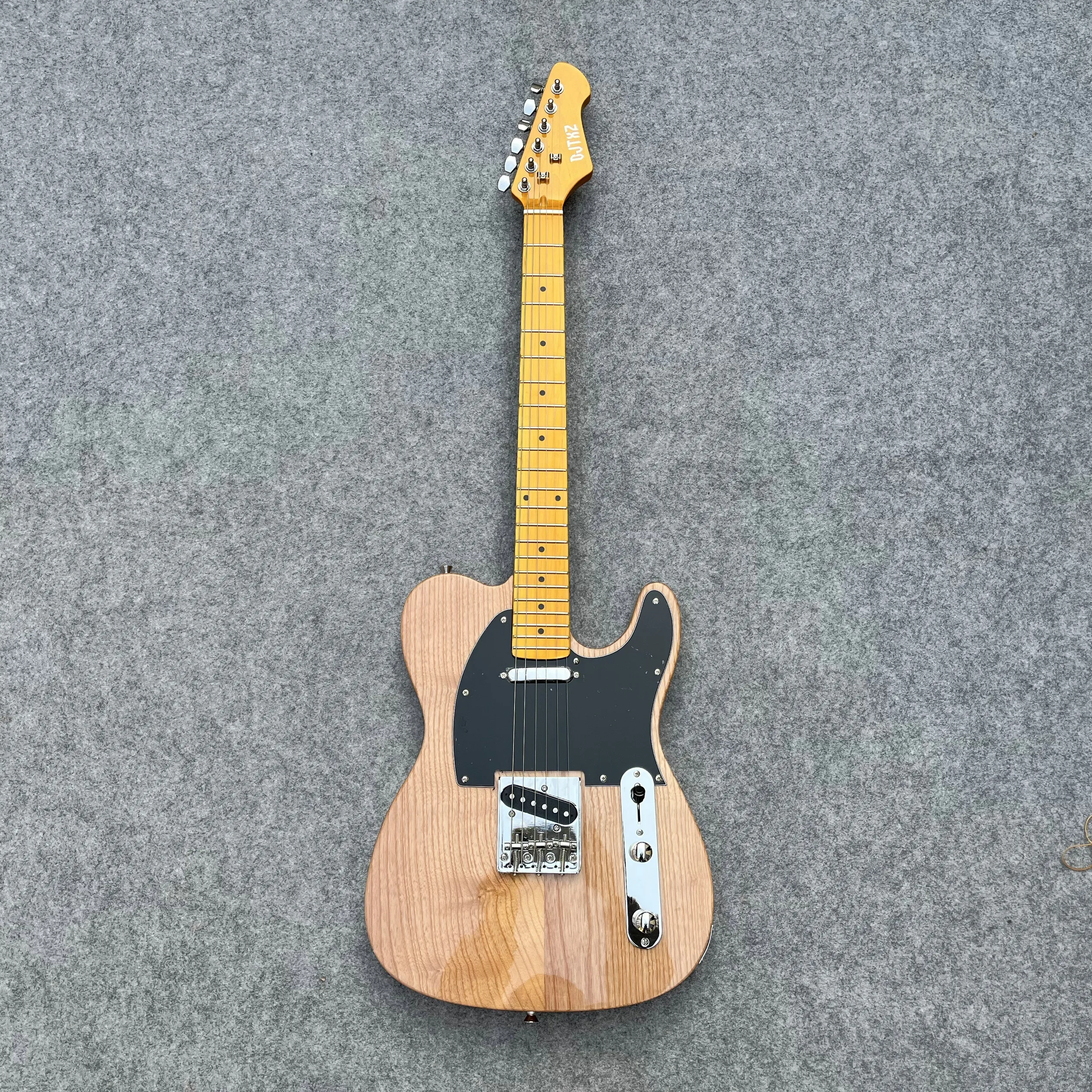 Thumbnail 2 - #34 Best Acoustic Guitars to Buy In 2026