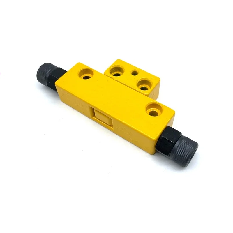 Customize Yellow Locking Buckle DTP08A DTP08B JH006A JH006B Y721-A Y721-B Latch Lock Precision Mold Components