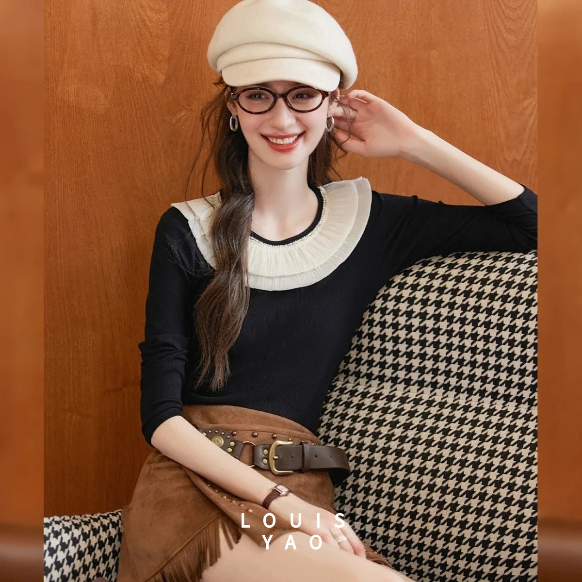 

LOUISYAO Contrast Colors Long Sleeved T-shirt 2025 Autumn Fashionable Gentle Lace Micro Elastic Slim Fit Women's Pullover