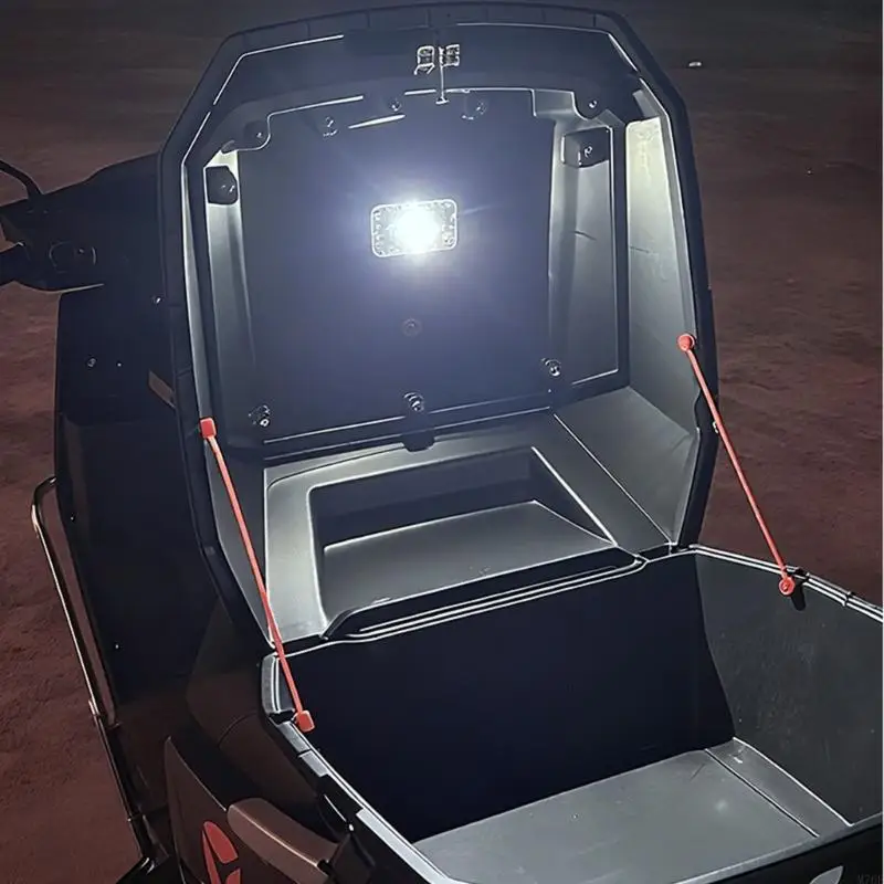 M76E Upgrades berührungslose automatische Motorrad-Gepäckleuchte. Starkes PC-ABS-Material, funktioniert mit den meisten – Detail 8