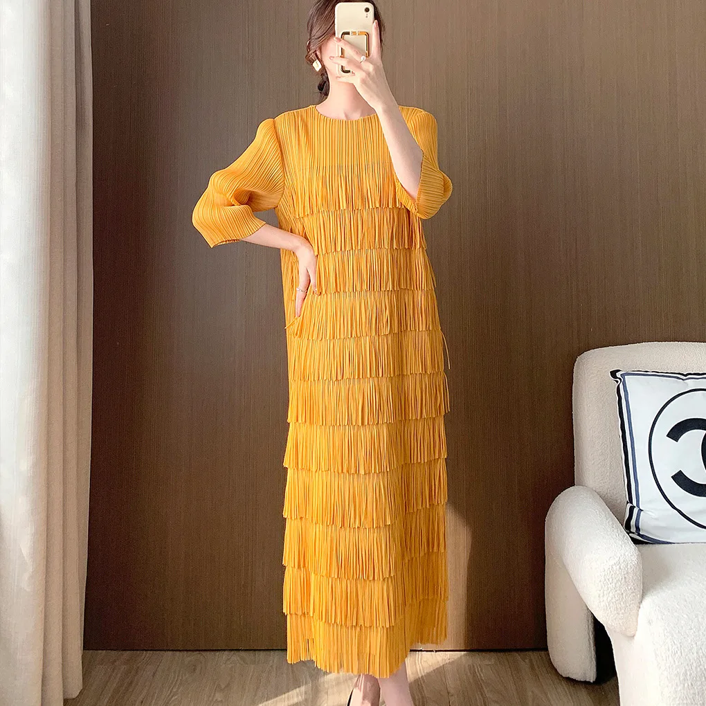 New Pleated Dress on Spring Women's Clothing, Long Design, Multi-layer Tassel Cake Skirt, High-end and Elegant Dress