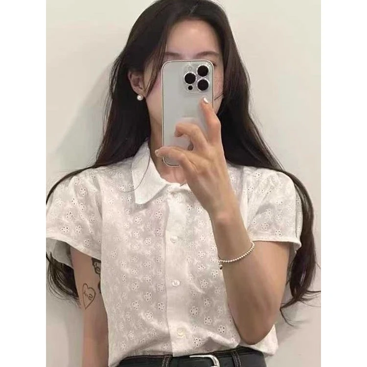 

Fashionable Dongda Gate Women's Short Sleeve Embroidered Hollow out Shirt Trendy Top French Style Polyester Fiber Summer Shirt