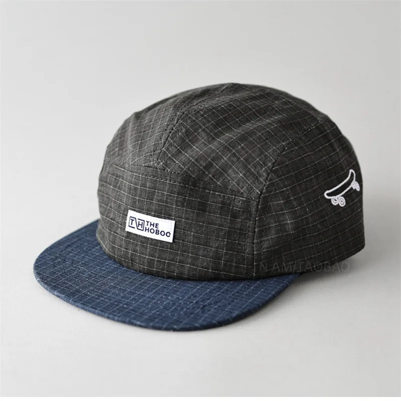 

Spring New Retro Plaid Color Matching Flat-brimmed Baseball Cap Men and Women The Same Casual Versatile Sunshade Cap Tide