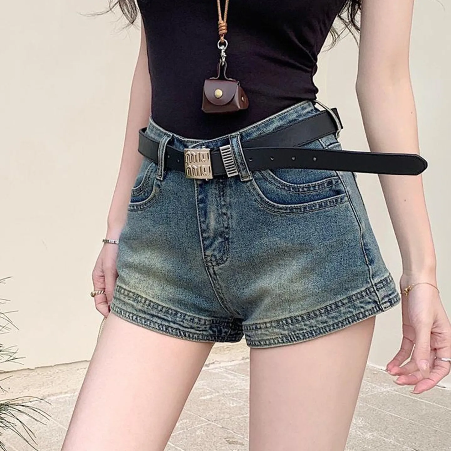 

High Waist Denim Shorts Women's Slimming Double Pocket Design Sexy Short Pants Summer 2026 Trendy Straight Leg Cotton Jeans