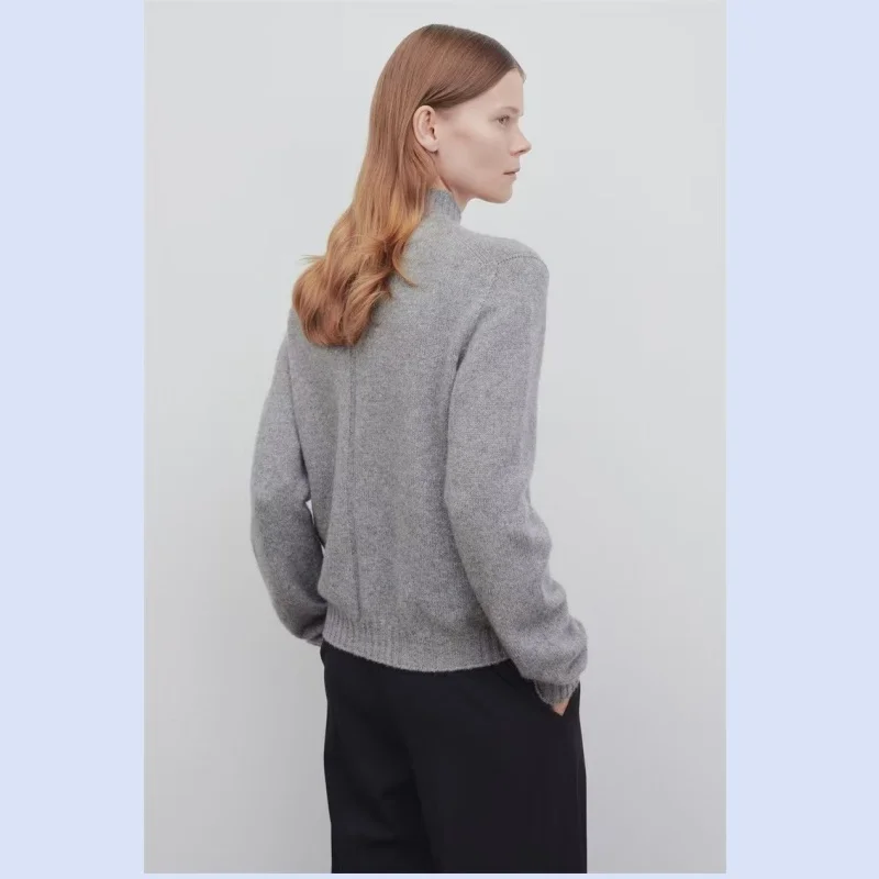 24 Autumn/Winter High Neck Cashmere Knitted Sweater with Unique Design Sense, Minimalist Style, Warm Wool Sweater for Women