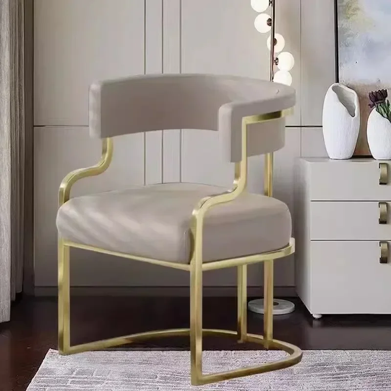 Chaise Nordique Chairs Nail Salon Black Throne Chair Wool Backrest Make Up Modular Furniture Single Silla Comedor Room Nordic