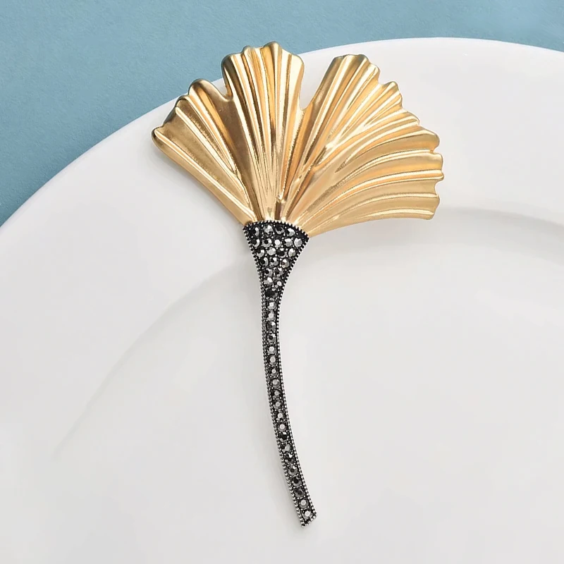 Wuli&baby Big Ginkgo Leaf Brooches For Women Men Charming Easy-match Plants Flower Party Office Brooch Pins Gifts image 4