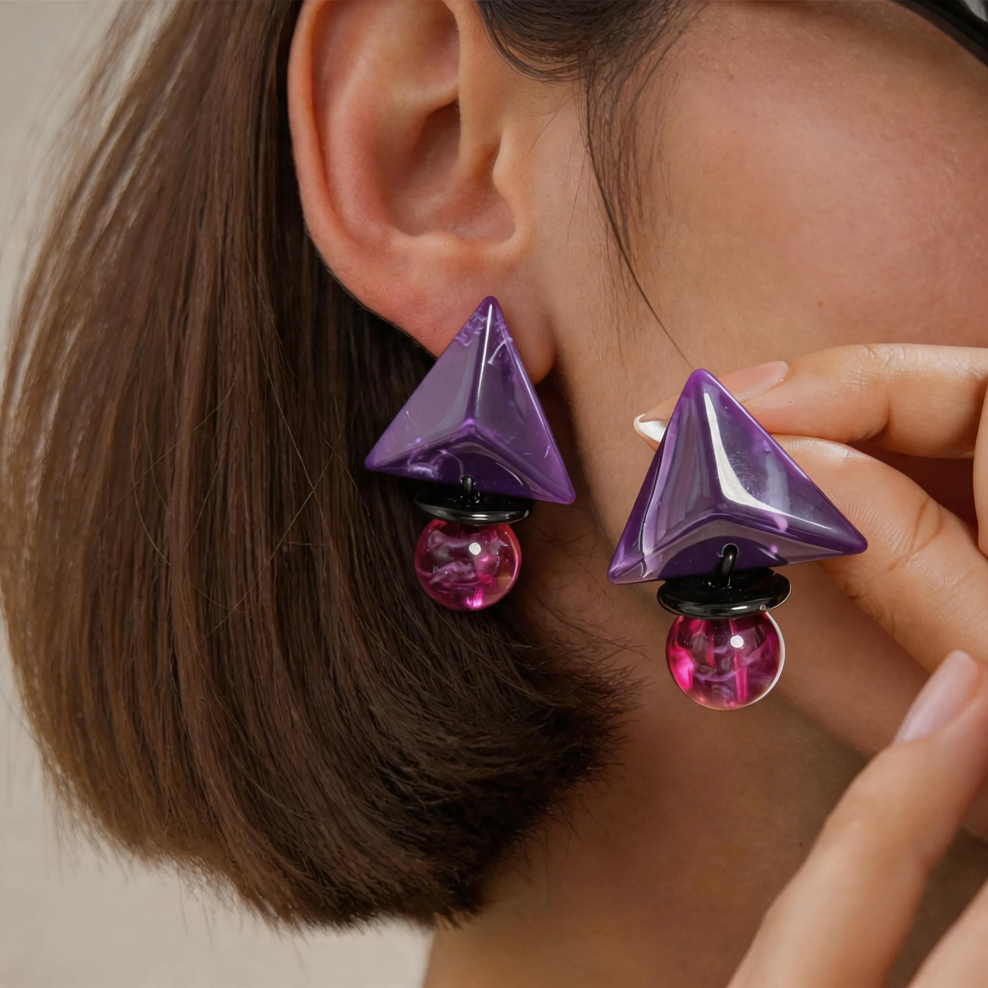 Purple resin triangular round pendant earrings, light luxury high-end studs, niche retro earrings.