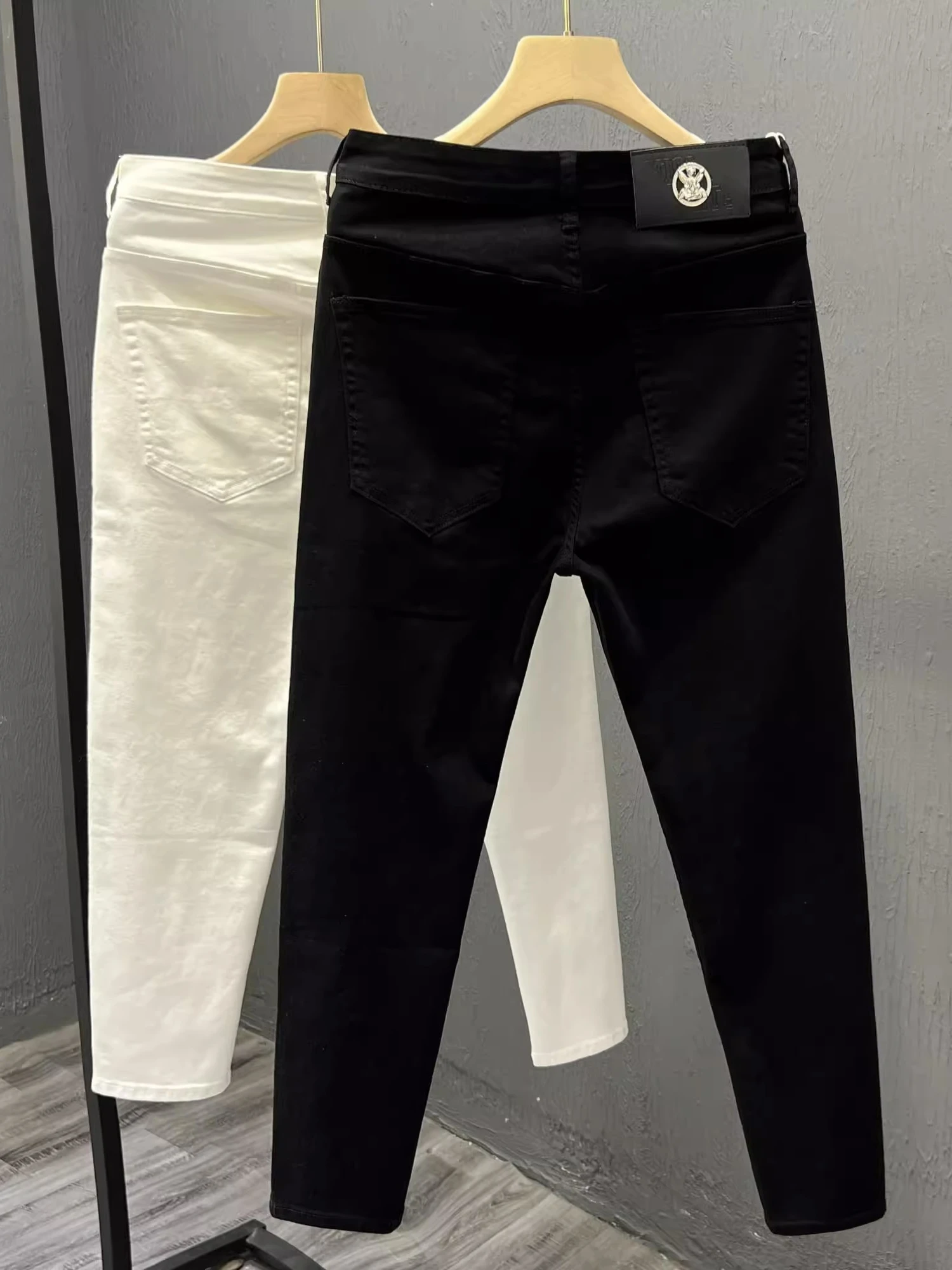 High-End Korean Style White Long Pants Men Slim Fit Nine Points Cotton Elastic Denim Jeans Autumn New Style Casual Fashion