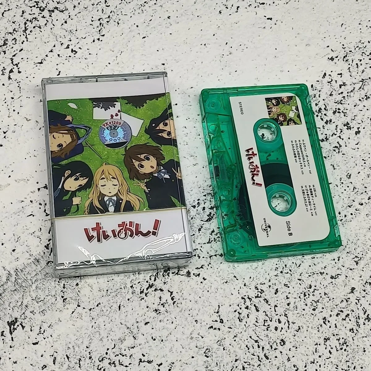 

Cartoon K-ON Akiyama Mio Hirasawa Yui Music Tape Cosplay Anime Cassettes Soundtracks Box Walkman Tape Party Music Christmas Gift